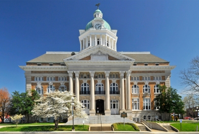 Front-facing view of the historic courthouse in Giles County, TN, which underwent a facilities condition assessment to inform renovation plans.